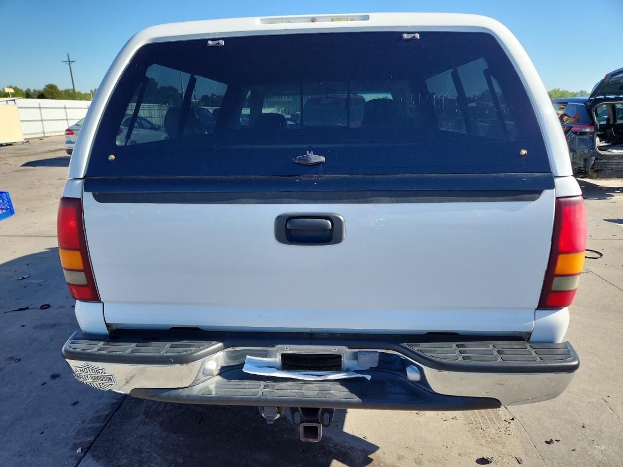 2000 Chevrolet Silverado K1500 VIN: 1GCEK14T0YZ366803 Lot: 81131185