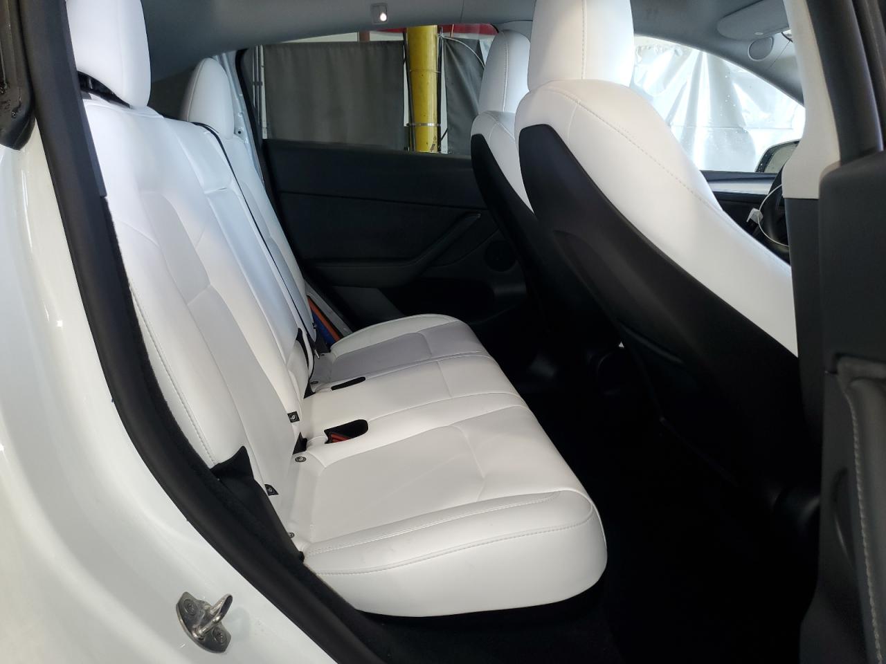2025 Tesla Model Y VIN: 7SAYGDEE4SF223000 Lot: 69473505