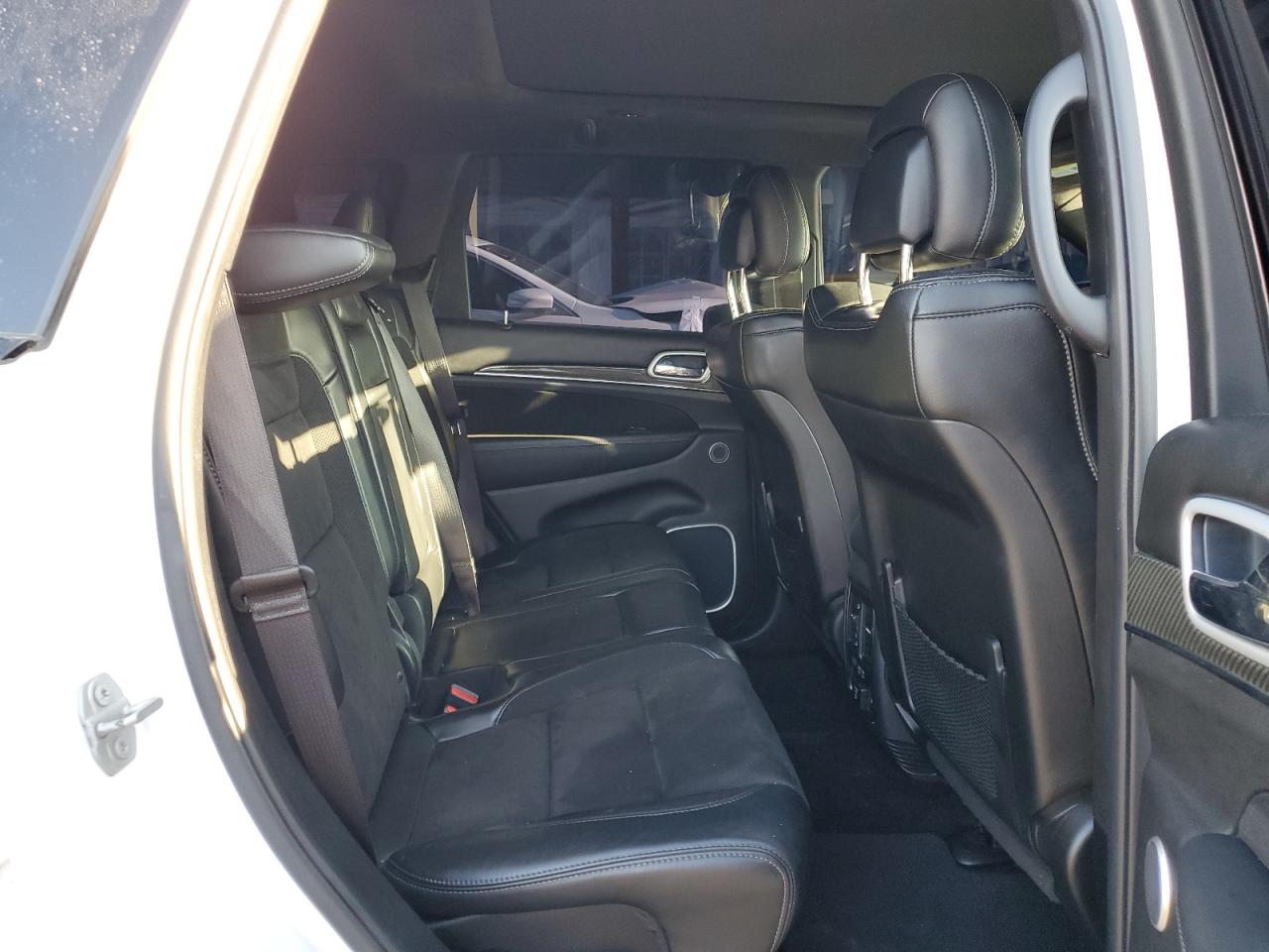 2019 Jeep Grand Cherokee Srt-8 VIN: 1C4RJFDJ3KC551518 Lot: 72058795