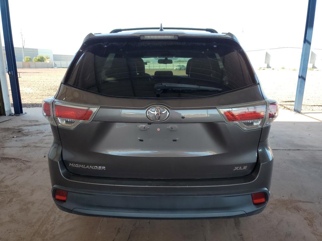 2016 Toyota Highlander Xle VIN: 5TDKKRFH4GS504790 Lot: 84626745