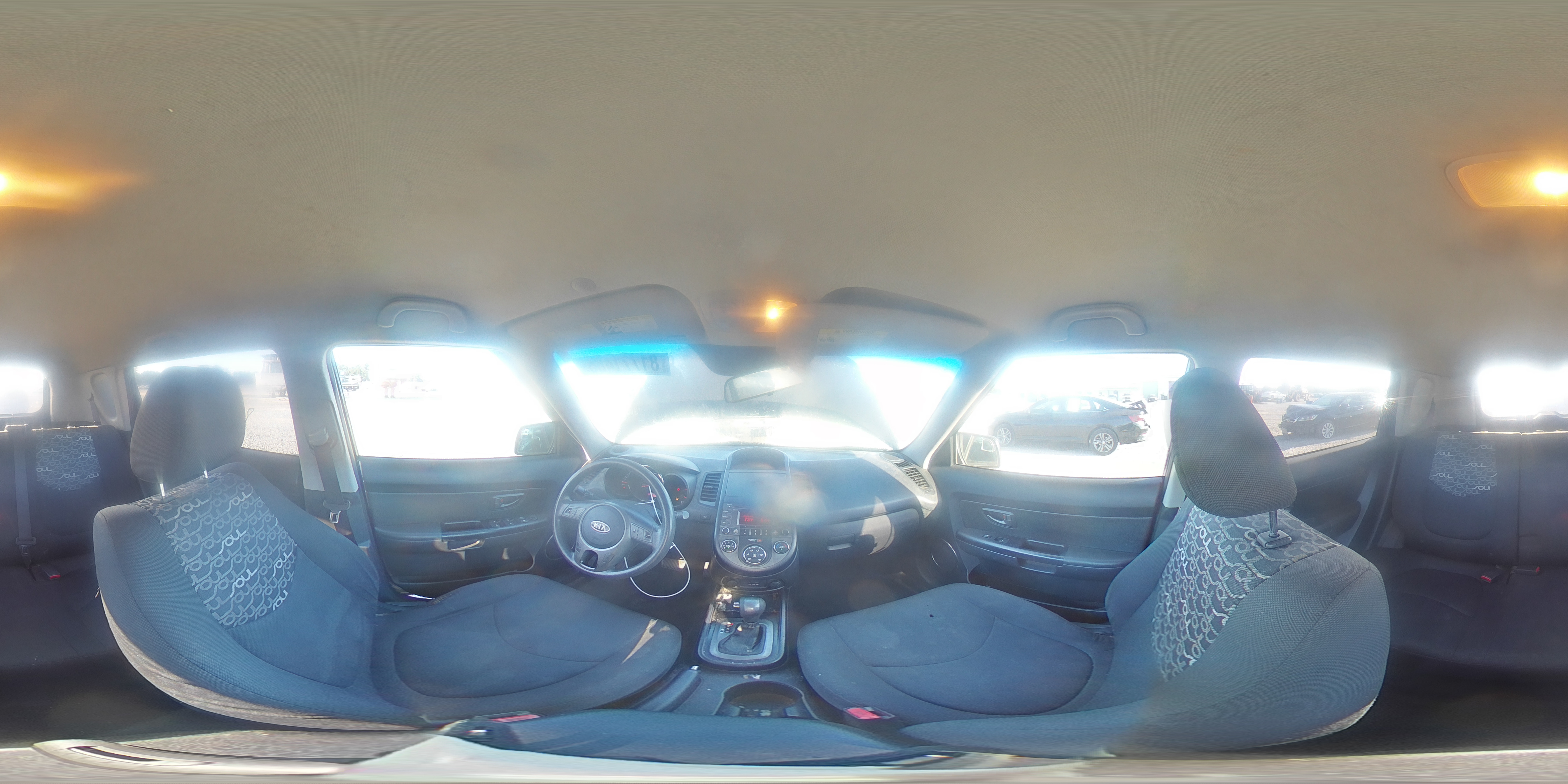 2011 Kia Soul + VIN: KNDJT2A24B7711475 Lot: 81771465