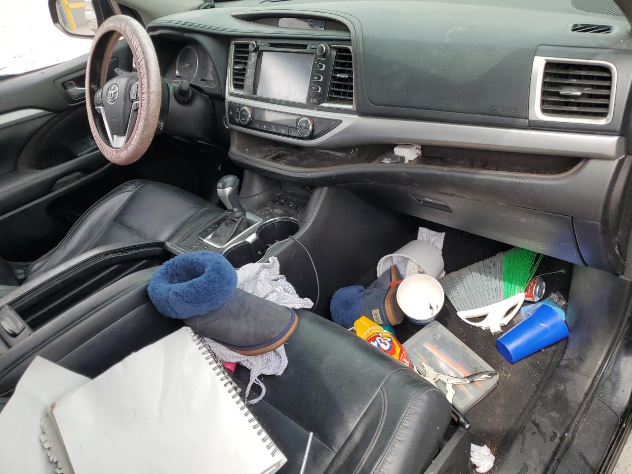 2018 Toyota Highlander Se VIN: 5TDJZRFH9JS816697 Lot: 71269725