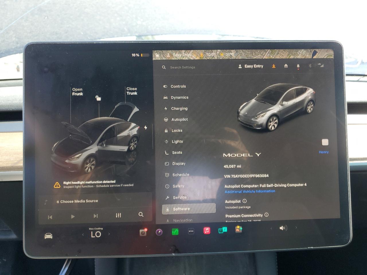 2023 Tesla Model Y VIN: 7SAYGDED1PF963084 Lot: 81675485