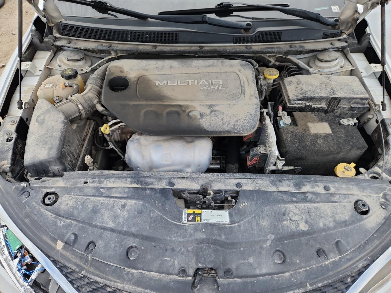 2015 Chrysler 200 Limited VIN: 1C3CCCAB9FN719611 Lot: 83800105