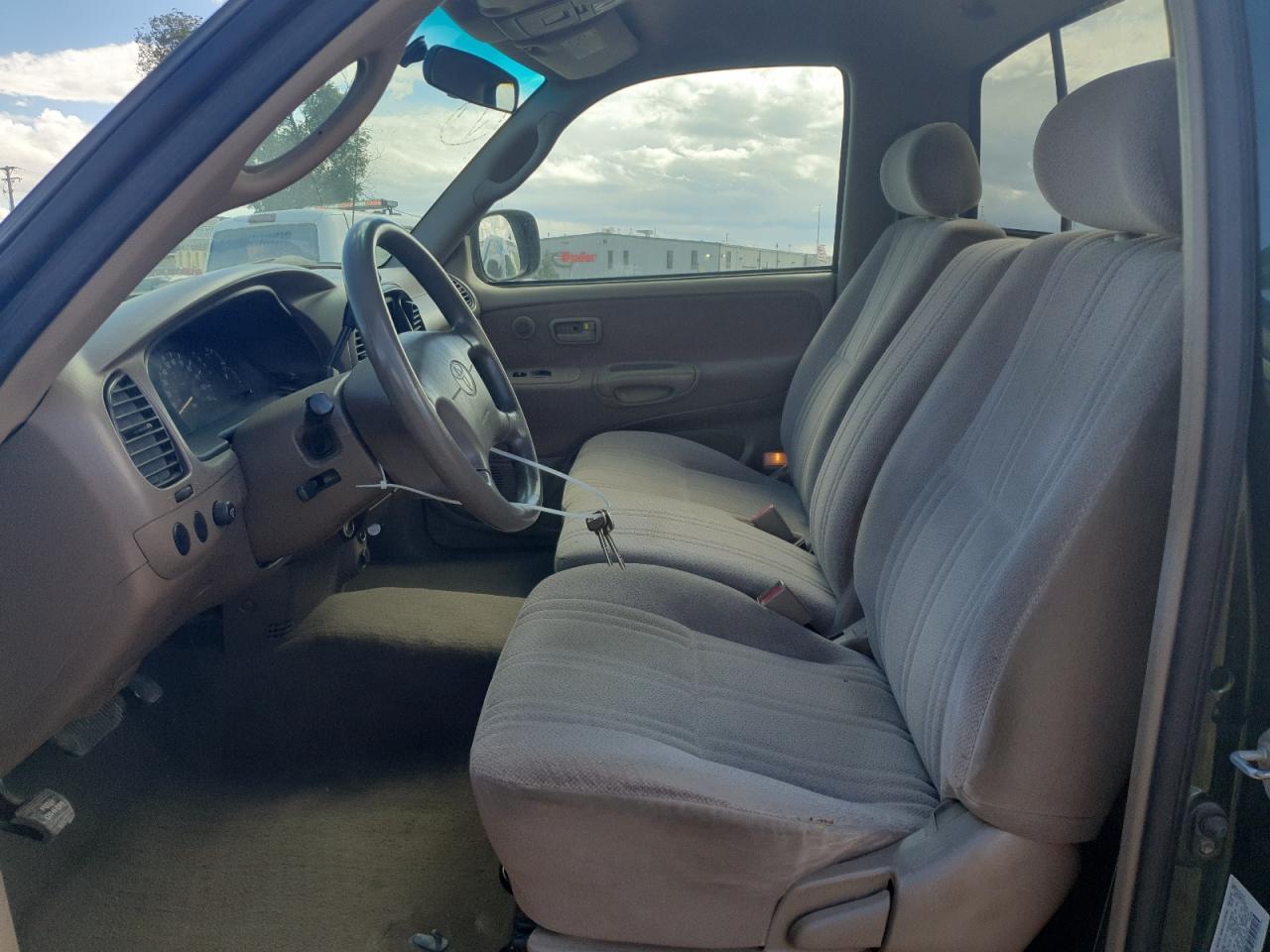 2000 Toyota Tundra Sr5 VIN: 5TBKT4412YS057926 Lot: 80147765