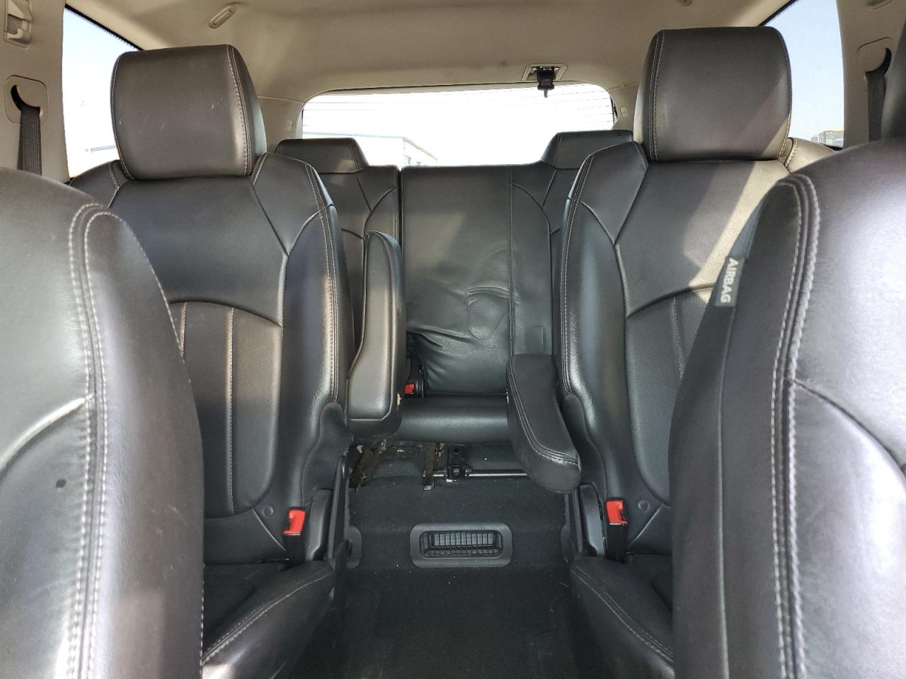 2016 Chevrolet Traverse Ltz VIN: 1GNKRJKD5GJ327557 Lot: 81009565