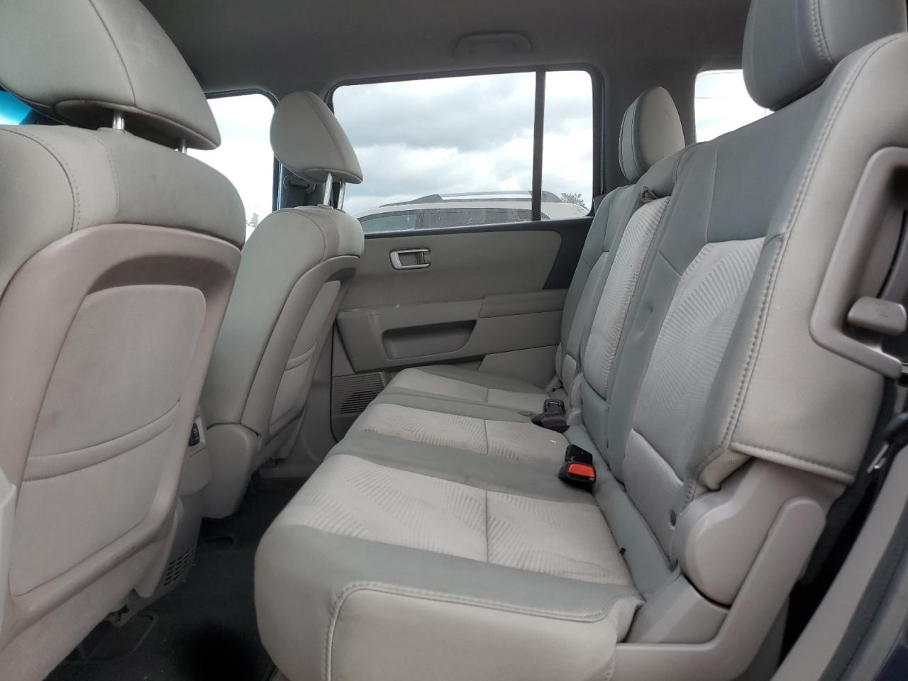 2015 Honda Pilot Lx VIN: 5FNYF4H29FB022376 Lot: 70221865