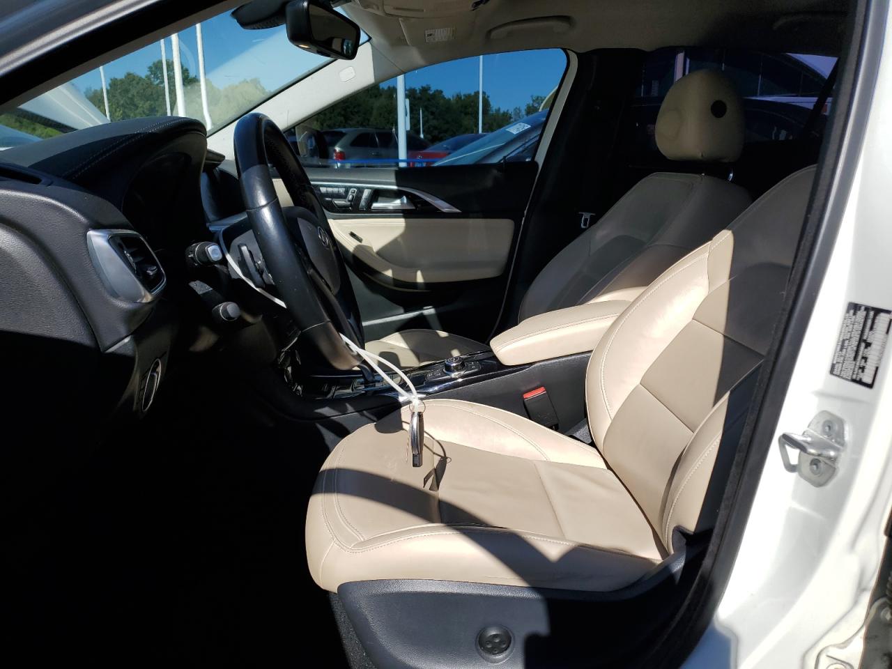 QX30 QX30