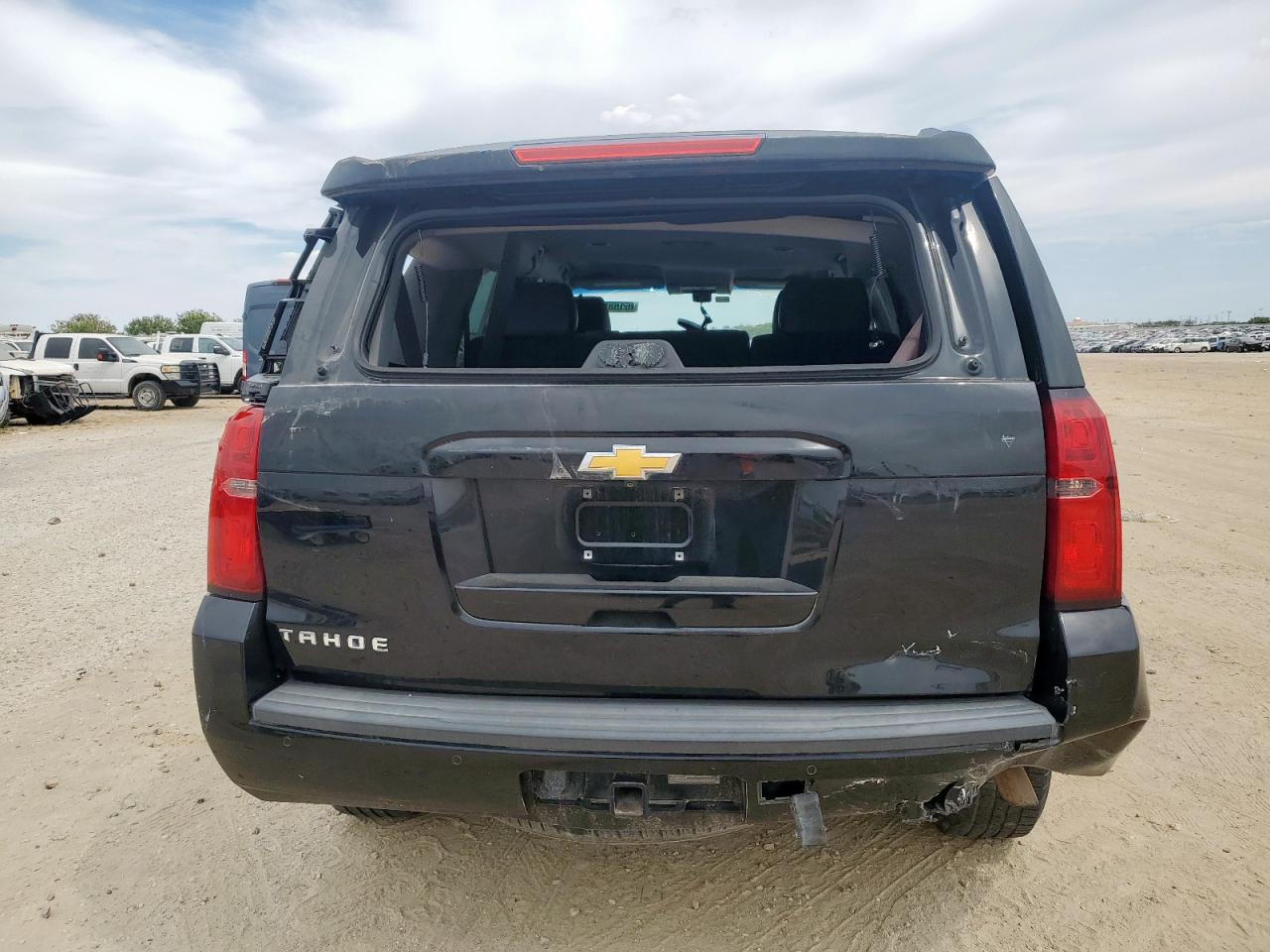 2015 Chevrolet Tahoe C1500 Ls VIN: 1GNSCAKC8FR300541 Lot: 82000065