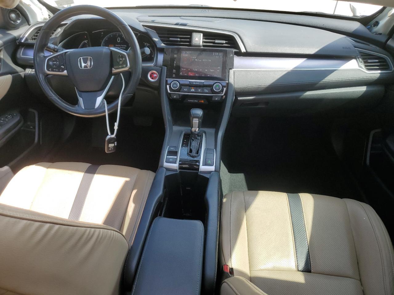 2018 Honda Civic Touring VIN: 2HGFC1F92JH641744 Lot: 71281405