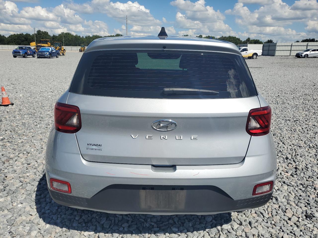 2021 Hyundai Venue Se VIN: KMHRB8A32MU108350 Lot: 82024015