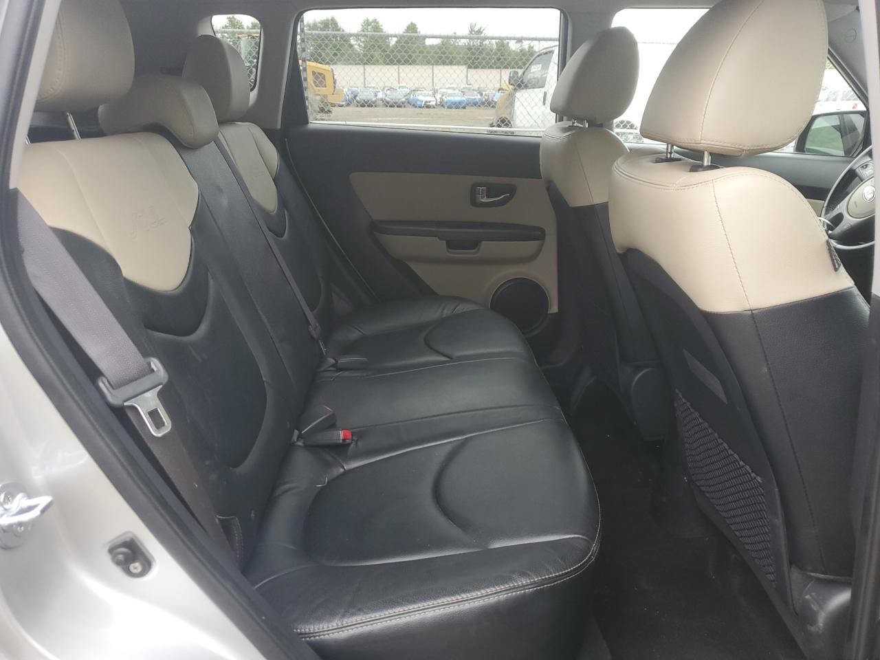 2013 Kia Soul + VIN: KNDJT2A66D7565215 Lot: 80991405