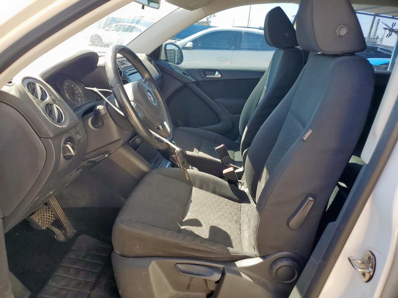 2013 Volkswagen Tiguan S VIN: WVGAV7AX3DW501702 Lot: 71920155