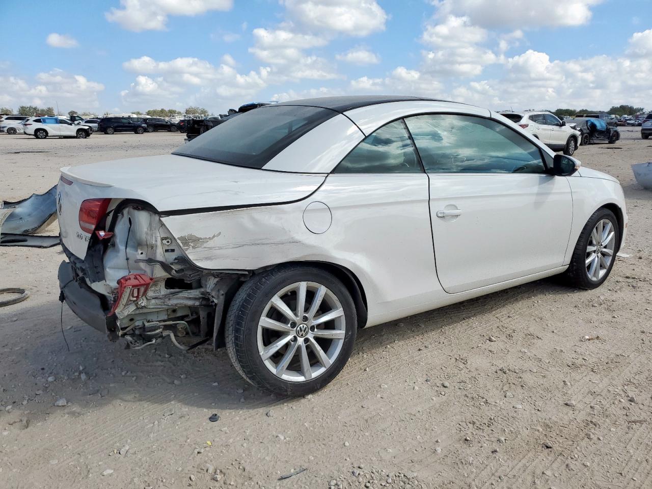 2013 Volkswagen Eos Komfort white null gasoline WVWBW8AH2DV000665 photo #4