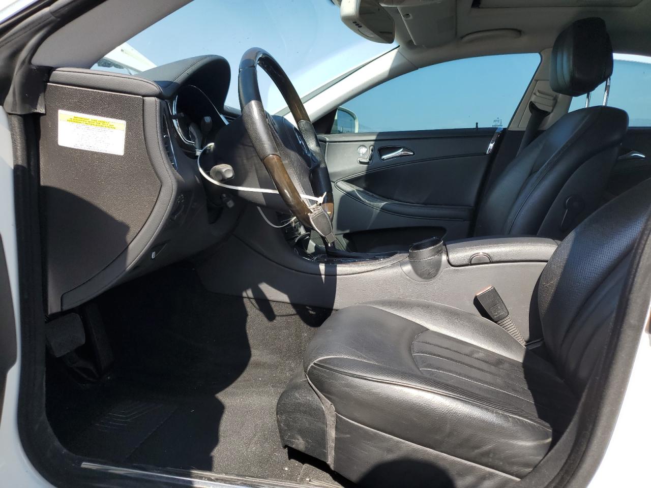 2009 Mercedes-Benz Cls 550 VIN: WDDDJ72XX9A142757 Lot: 84751135