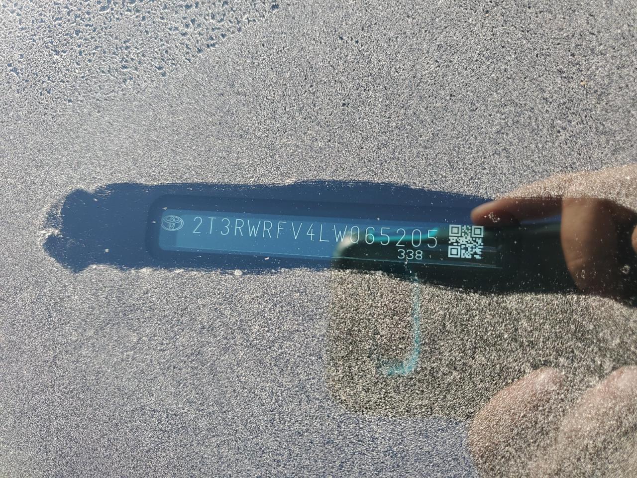 2020 Toyota Rav4 Xle VIN: 2T3RWRFV4LW065205 Lot: 72082685