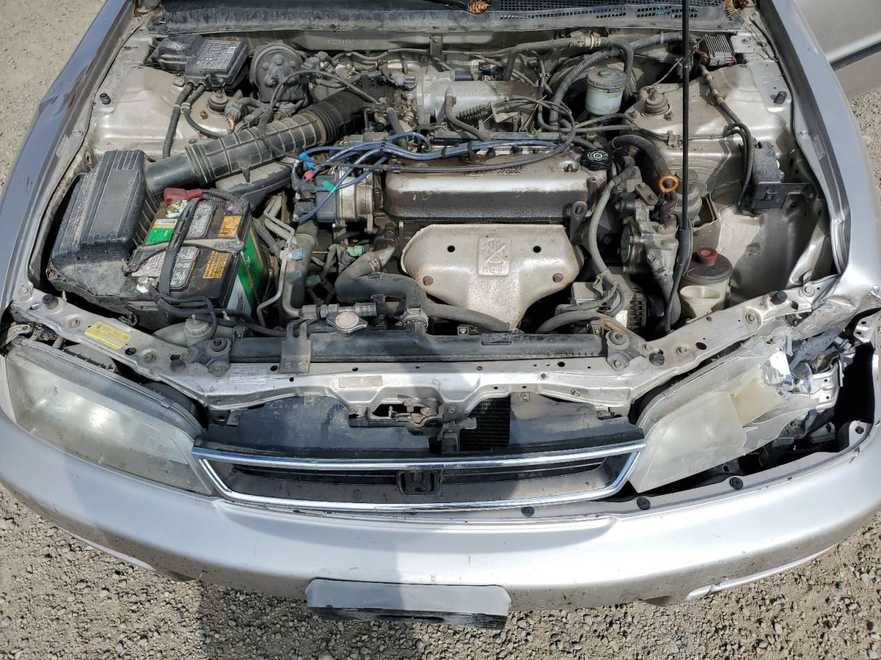 1996 Honda Accord Lx VIN: 1HGCD5635TA175134 Lot: 69997265