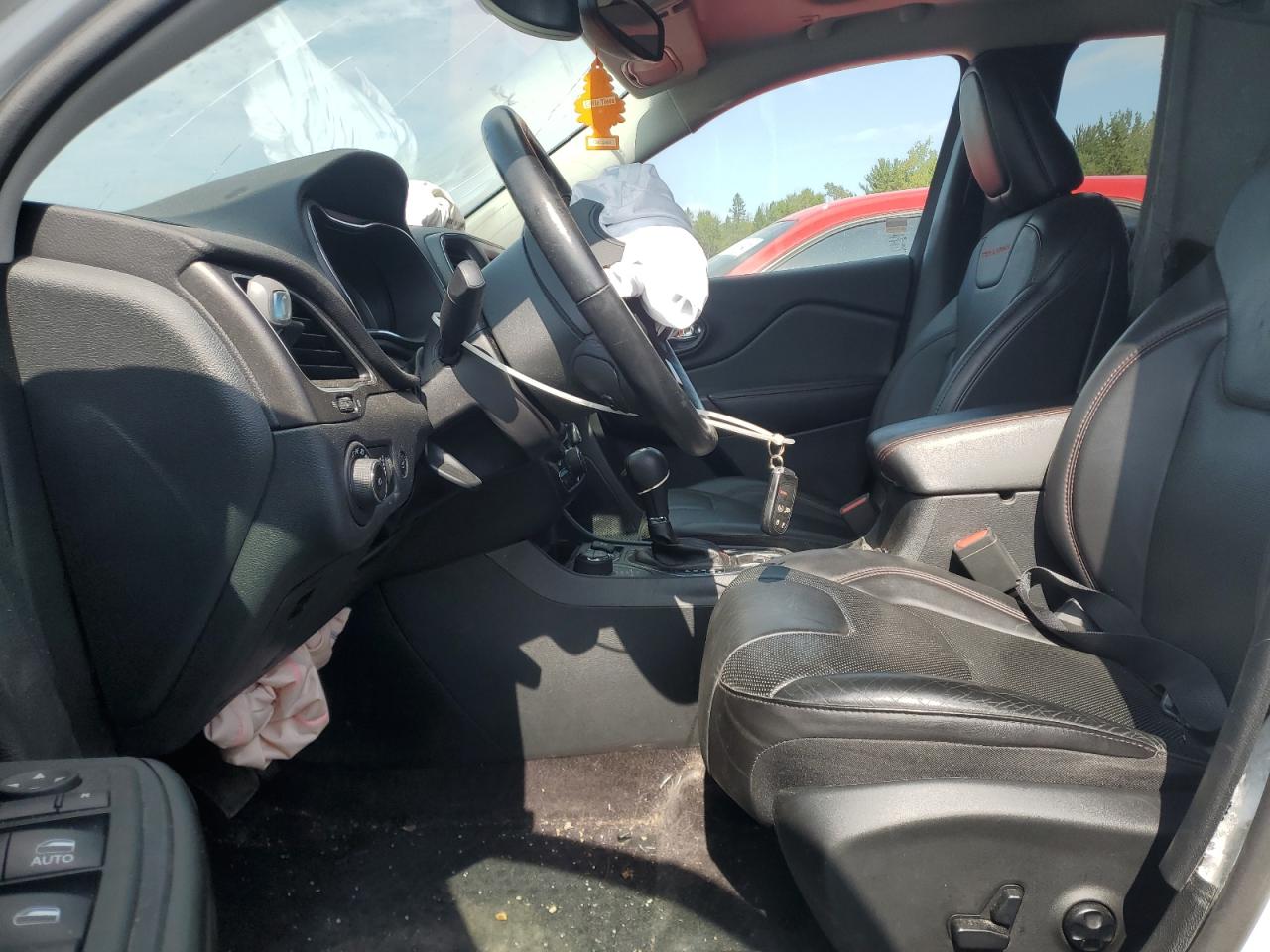 2019 Jeep Cherokee Trailhawk VIN: 1C4PJMBX3KD112901 Lot: 80987175