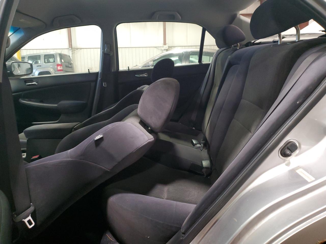 2005 Honda Accord Lx VIN: JHMCM564X5C000181 Lot: 84000095