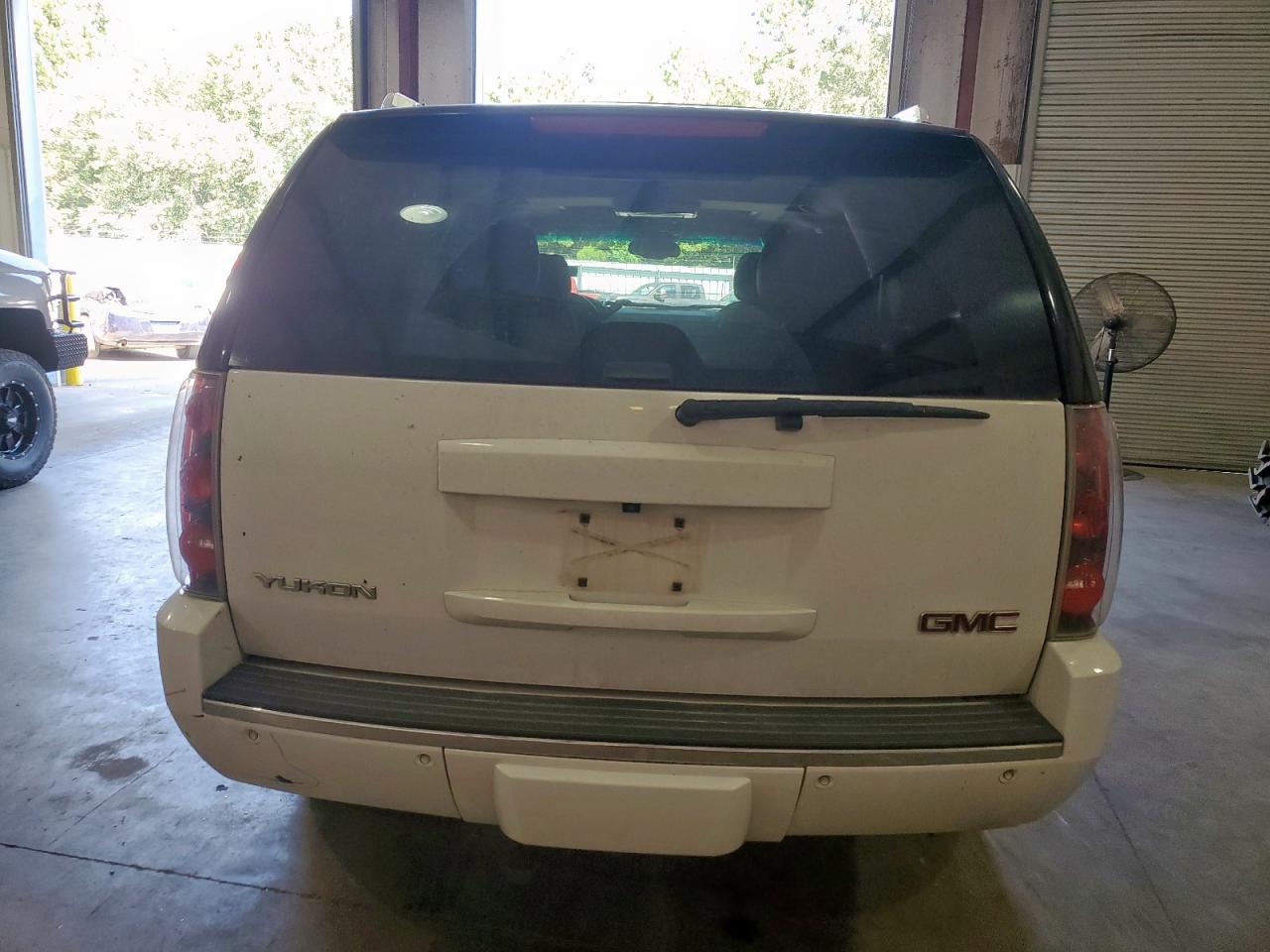 2013 GMC Yukon Denali VIN: 1GKS1EEF7DR113465 Lot: 72033415