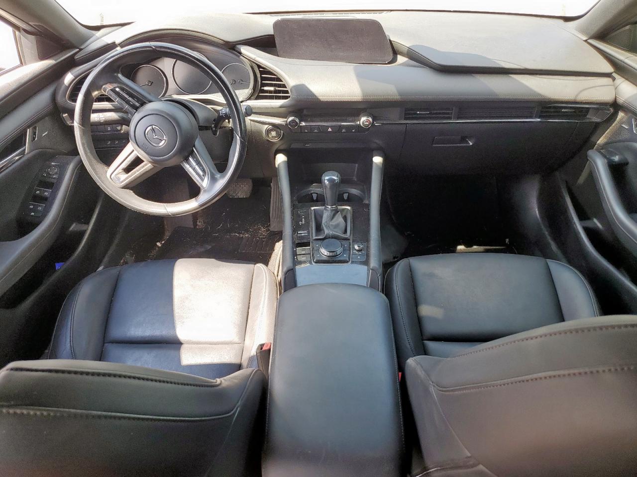 2020 Mazda 3 Preferred VIN: JM1BPAMM0L1161082 Lot: 84631145