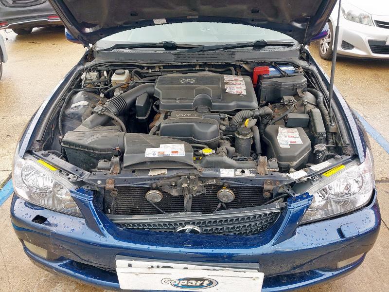 2004 LEXUS IS 300 SPORTCROSS AUTO 