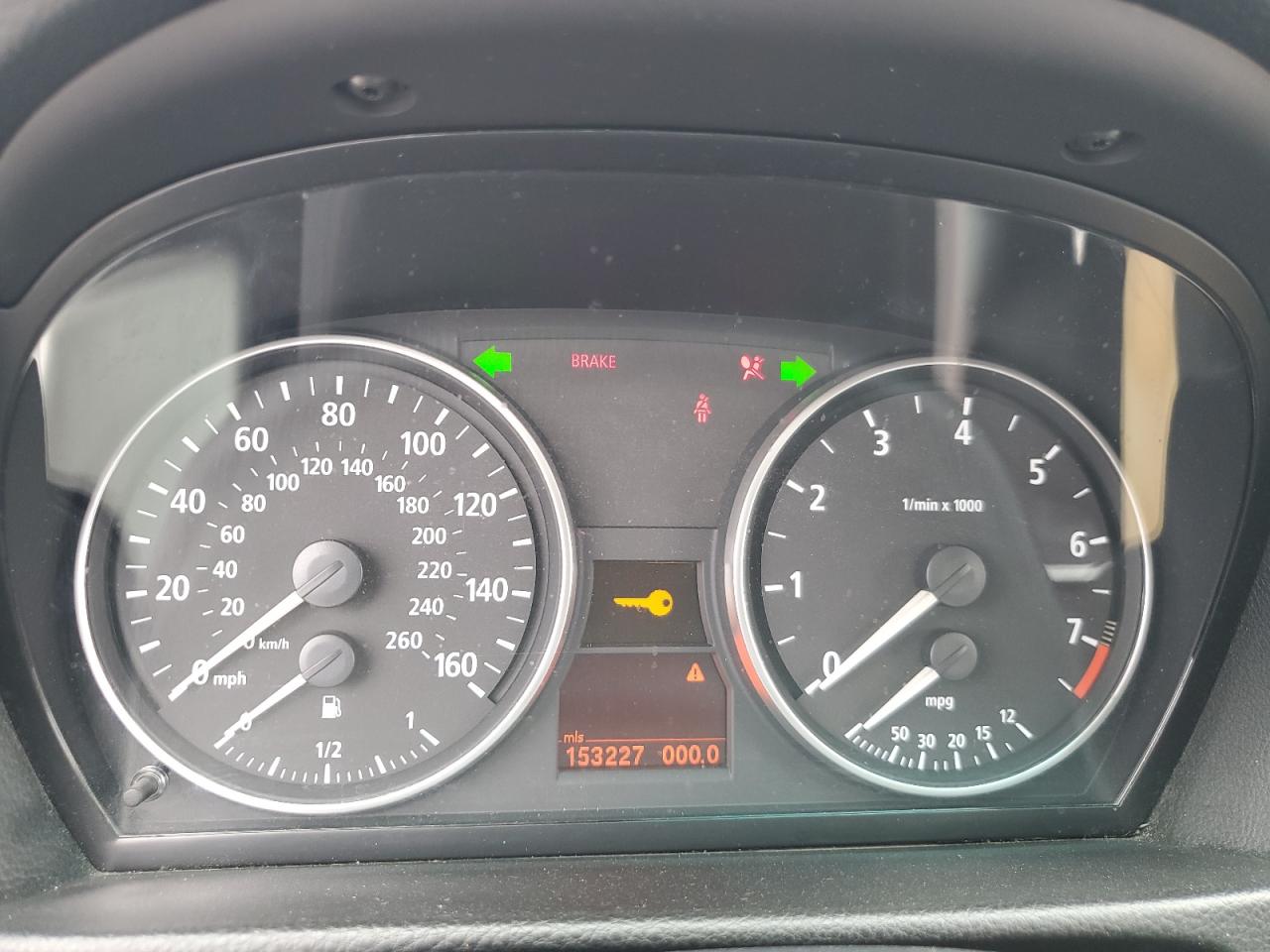 2006 BMW 330 I VIN: WBAVB33546PS14950 Lot: 81425095