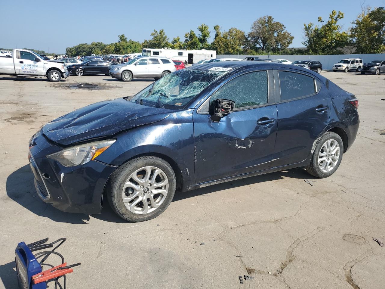 TOYOTA YARIS 2017. Lot# 71481345. VIN 3MYDLBYVXHY166629. Photo 1