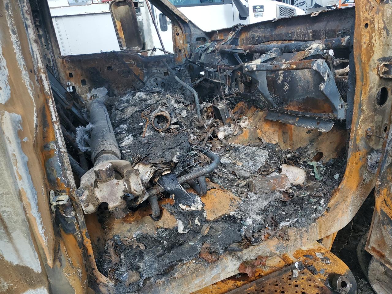 2005 Ford F750 Super Duty VIN: 3FRXF75P25V209480 Lot: 83832195