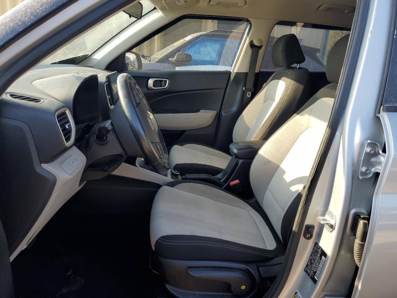 2021 Hyundai Venue Sel VIN: KMHRC8A30MU101765 Lot: 80706595