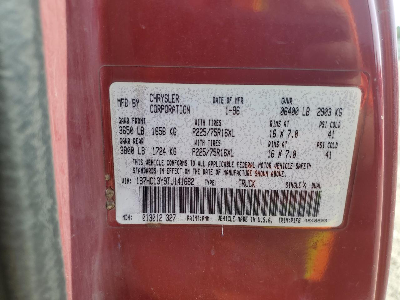 1996 Dodge Ram Van 15 VIN: 1B7HC13Y9TJ141682 Lot: 81094055