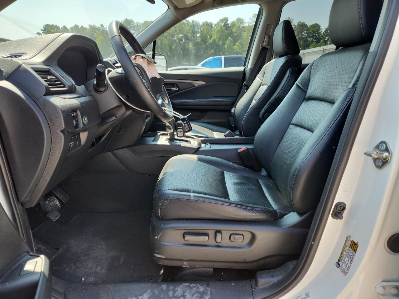 2017 Honda Ridgeline Rtl VIN: 5FPYK2F50HB010849 Lot: 80300395