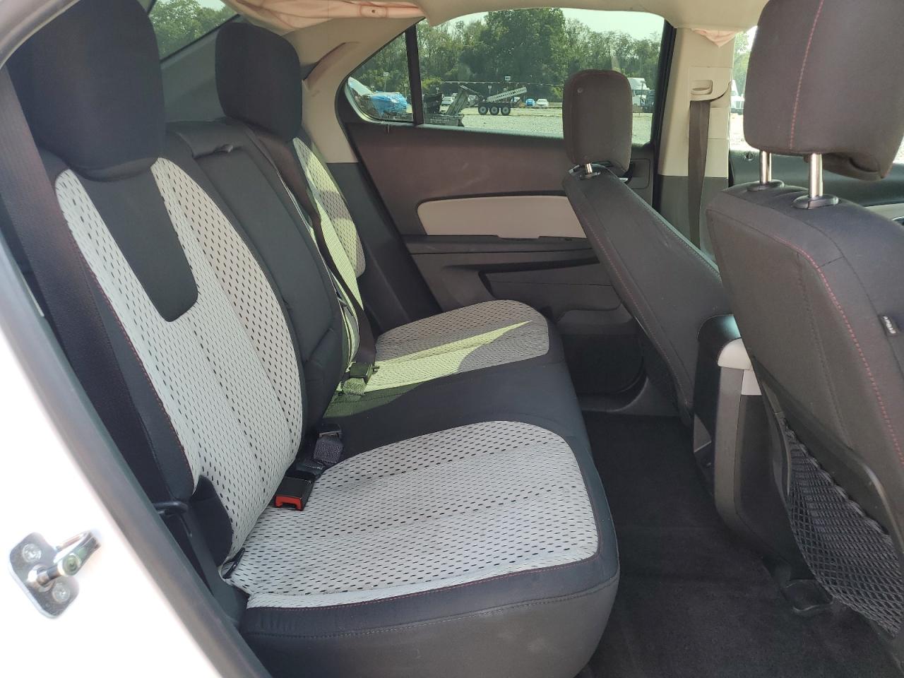 2011 Chevrolet Equinox Ls VIN: 2CNFLCEC1B6386570 Lot: 81481825