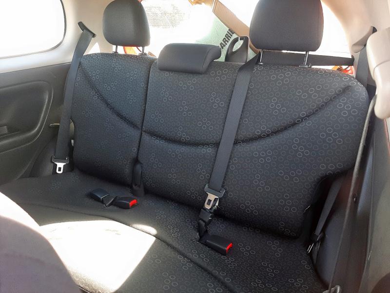 2004 TOYOTA YARIS T3 