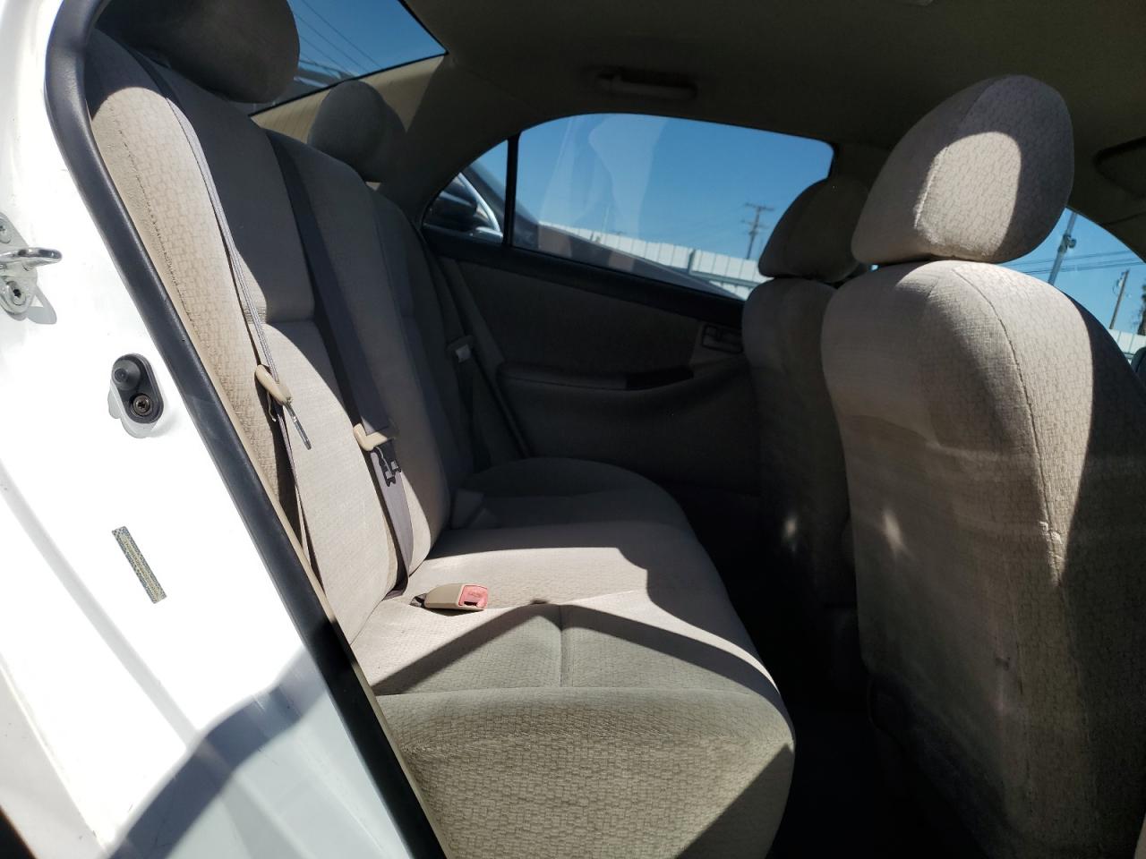 2004 Toyota Corolla Ce VIN: 1NXBR32E44Z272845 Lot: 71566185