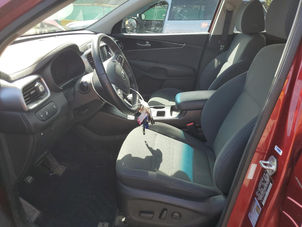 2020 Kia Sorento L VIN: 5XYPGDA39LG674804 Lot: 81215515