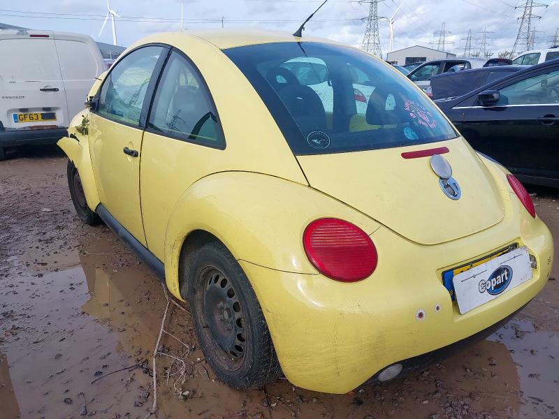 2001 VOLKSWAGEN BEETLE 