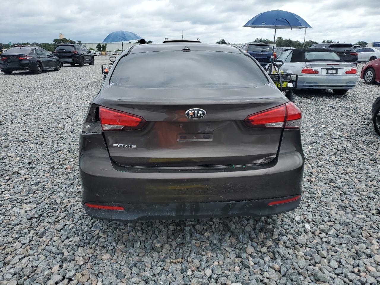 2017 Kia Forte Lx VIN: 3KPFK4A71HE156512 Lot: 83974855