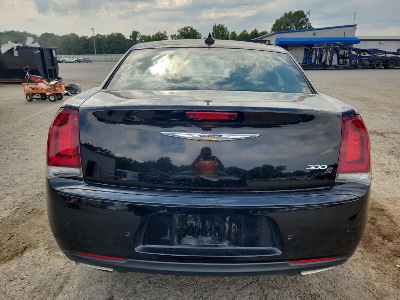 2016 Chrysler 300 S VIN: 2C3CCABGXGH135386 Lot: 84703215