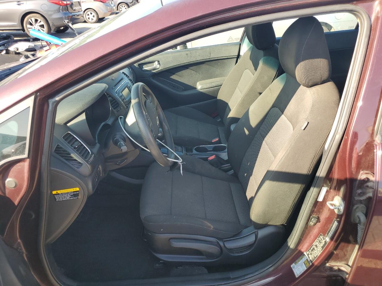 2017 Kia Forte Lx VIN: 3KPFK4A76HE135915 Lot: 84609165