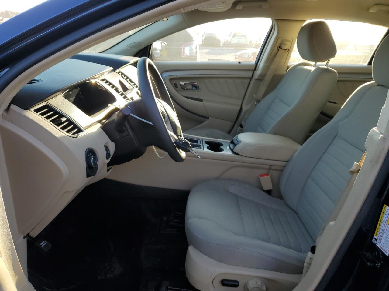 2017 Ford Taurus Se VIN: 1FAHP2D80HG137295 Lot: 81875855