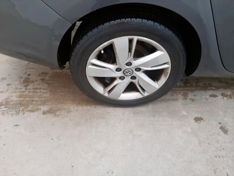 2015 VAUXHALL ASTRA SRI
