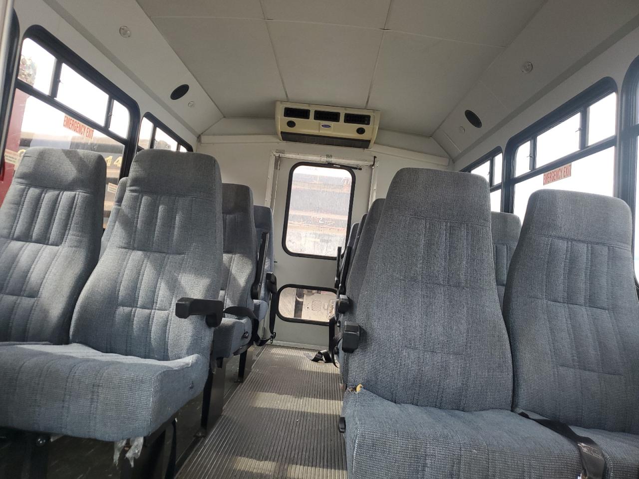 2002 Ford Econoline E350 Super Duty Cutaway Van VIN: 1FDWE35L22HB71137 Lot: 81705645