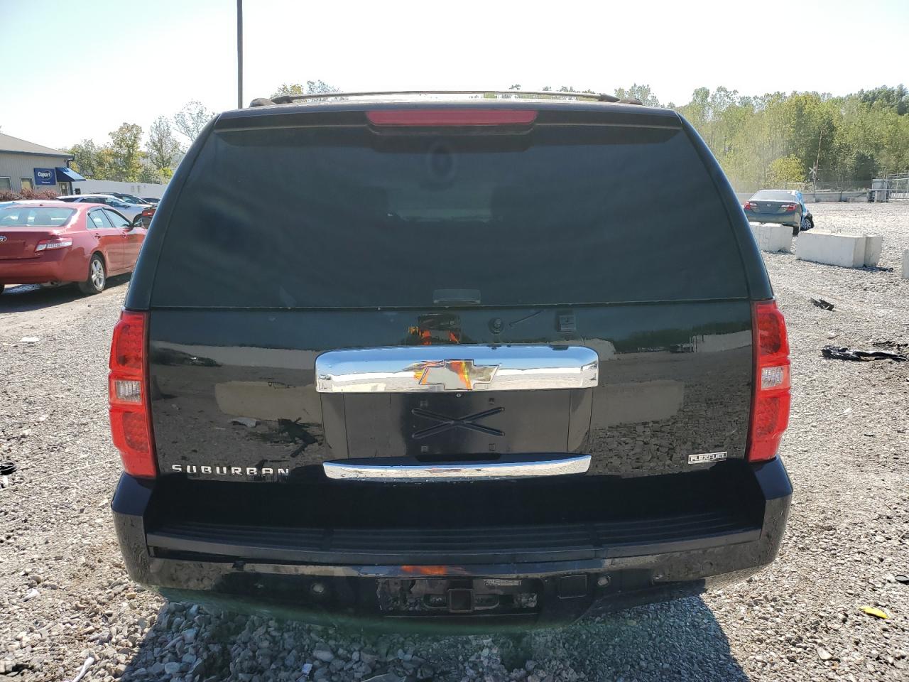 2007 Chevrolet Suburban K1500 VIN: 1GNFK16337J223320 Lot: 83996745
