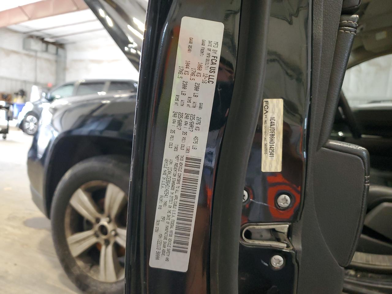 2017 Jeep Compass Latitude VIN: 1C4NJDEB6HD142541 Lot: 81774415