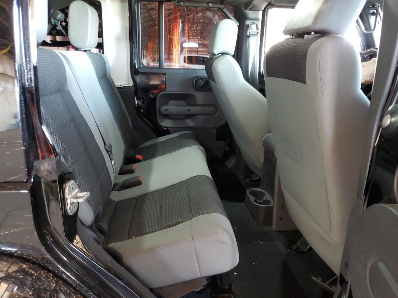 2007 Jeep Wrangler X VIN: 1J4GB39157L176017 Lot: 83761105