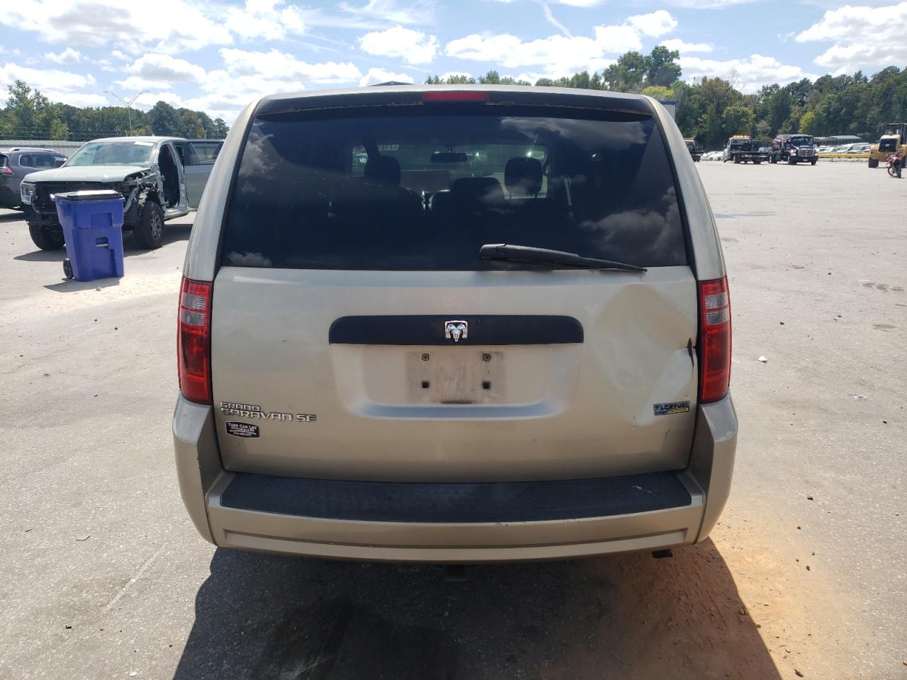 2008 Dodge Grand Caravan Se VIN: 2D8HN44HX8R145481 Lot: 71212515