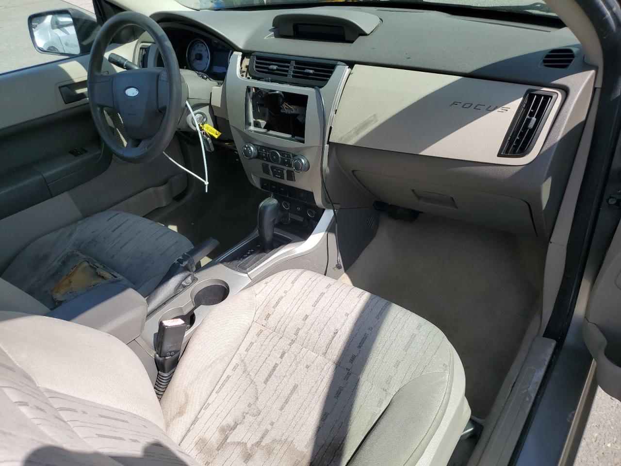 2008 Ford Focus Se VIN: 1FAHP33N38W118727 Lot: 81333375