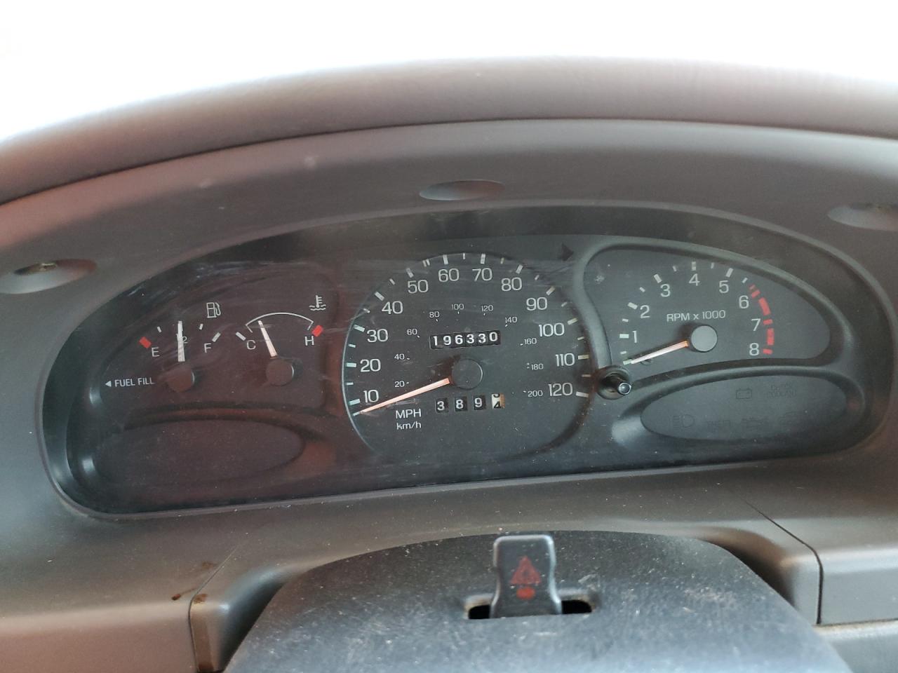 1998 Ford Escort Se VIN: 1FAFP13P1WW310240 Lot: 71133435