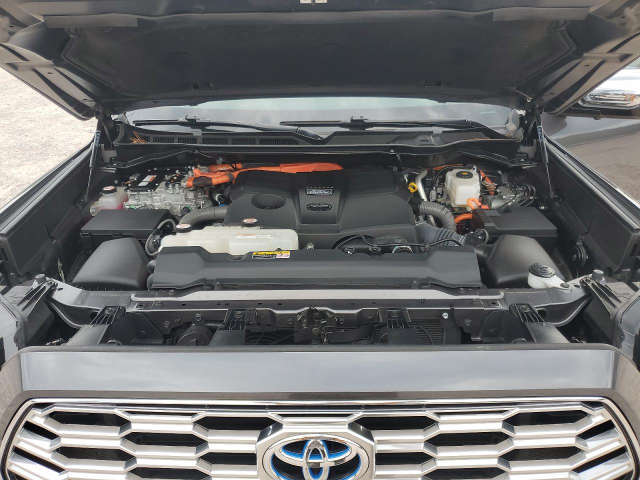 2023 Toyota Sequoia Sr5 VIN: 7SVAAABA5PX008924 Lot: 84015525